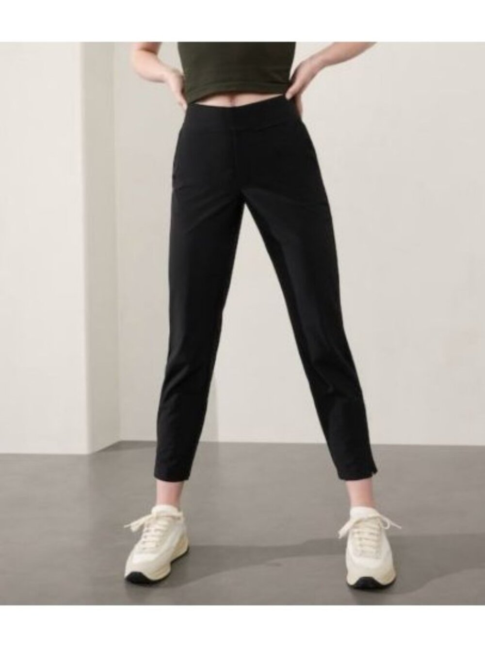 ATHLETA brooklyn mid rise pants in black size 6